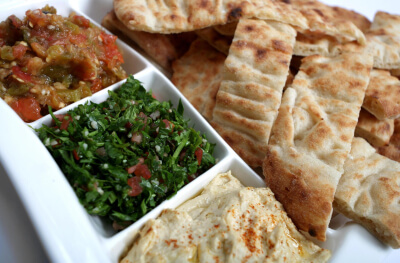 Mezze og arabisk brød