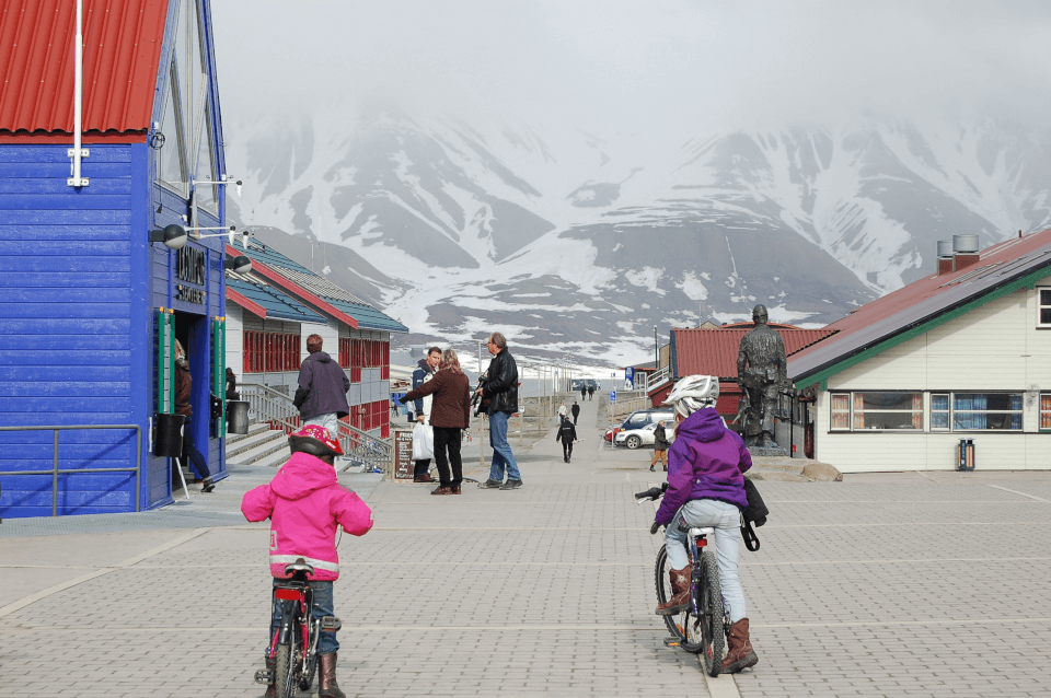 Svalbard, hovedgata